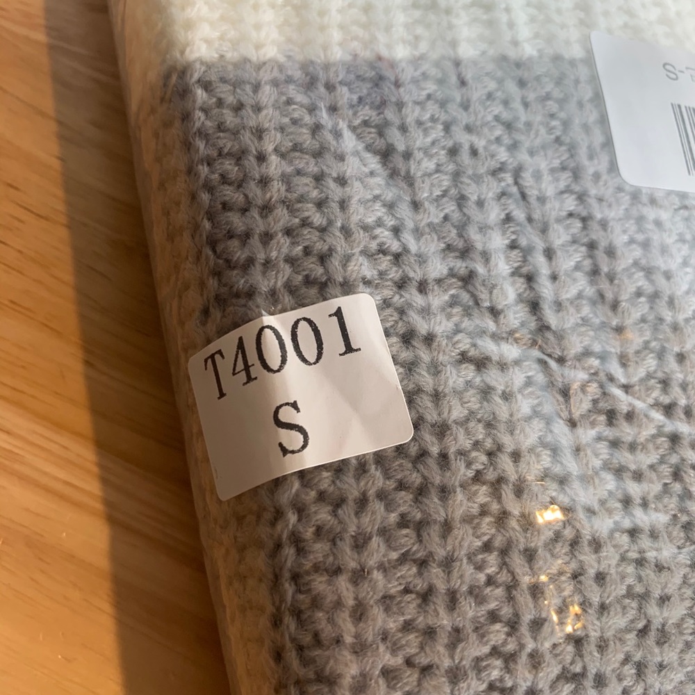 Multi Colored Sweater - Picture 6 of 14